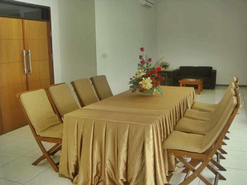 Marciella Hotel Bandung Exterior foto